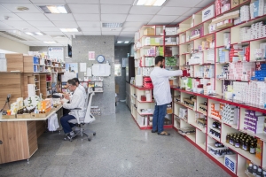 تصویر پرداخت ۶.۵ همت از مطالبات مراکز درمانی و بیمه تکمیلی بازنشستگان