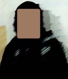 تصویر دستگیری جیب بر زن با ۳۰ فقره سرقت در کرج ‌‌ ‌