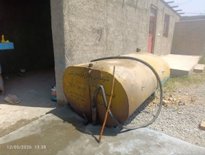 تصویر کشف محل دپوی سوخت قاچاق در یکی از روستاهای شهرستان نظرآباد