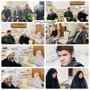 تصویر دیدار امام جمعه فردیس با خانواده شهیدان نراقی و زارعی