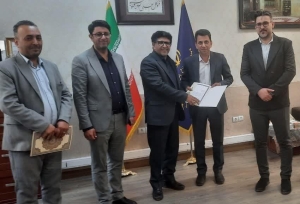 تصویر تجلیل مدیرکل فرهنگ و ارشاد اسلامی البرز از کارکنان روابط عمومی