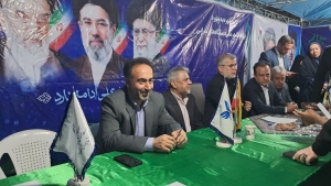 تصویر مقاومت مردم در میدان خیابان خاموش شدنی نیست