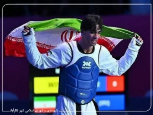 تصویر قهرمانی ابوالفضل زندی در مسابقات قهرمانی تکواندوی آسیا؛ افتخاری دیگر برای نظرآباد