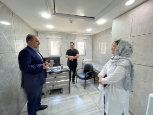 تصویر مراکز درمانی خصوصی بازوان توانمند نظام سلامت هستند