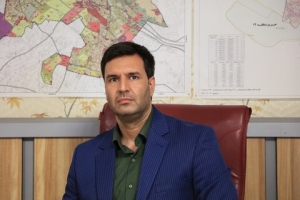 تصویر کرج و قزوین برای انتقال تجارب بازآفرینی شهری پای یک میز نشستند