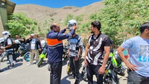 تصویر برگزاری همایش ارتقای ایمنی راکبین موتورسوار در روستای آدران