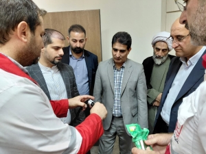 تصویر بازدید مسئولان شهرستان اشتهارد از پایگاه امداد و نجات جاده‌ای هلال‌احمر