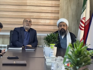 تصویر ترویج کتاب و کتابخوانی در بالا بردن سرانه مطالعه در شهرستان مهم است