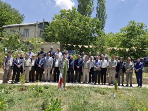 تصویر غرس نهال مقاومت در البرز ؛ همراهی با مدافعان وطن و پاسداشت طبیعت پایدار ایران