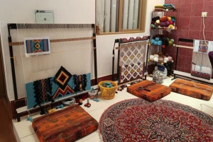 تصویر تولید ۳۲۰۰ متر مربع فرش و گلیم دست‌باف توسط مددجویان البرزی