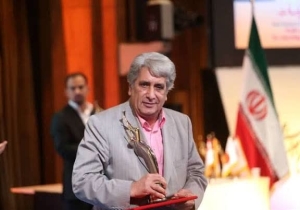 تصویر رئیس کمیسیون فرهنگی شورای شهر کرج درگذشت بهروز رضوی را تسلیت گفت