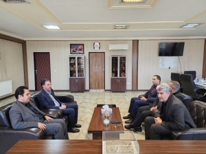 تصویر برخورد با گران‌فروشی، احتکار، کم‌فروشی و سایر تخلفات صنفی باید با جدیت دنبال شود