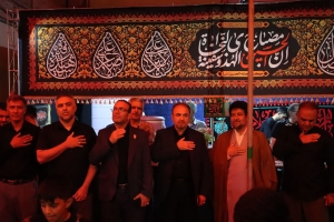 تصویر حضور شهردار ماهدشت در مراسم عزاداری مساجد و هیئات مذهبی سطح شهر