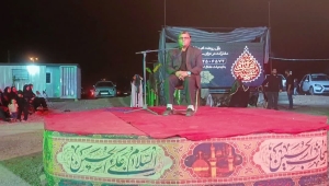 تصویر تلاوت قرآن استاد مهدی فلاح نژاد با حضور جمعیت ۱۰ هزار نفری،ایام محرم در ساوجبلاغ