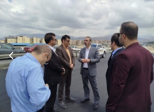 تصویر بازدید رئیس شورا از تعریض پل قزلحصار