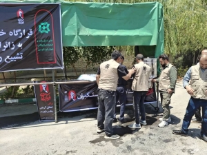 تصویر خدمت‌رسانی شبانه‌روزی سازمان جهاد کشاورزی البرز به عزاداران در طول ایام تشییع رهبر شهید
