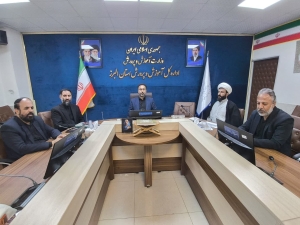 تصویر اهمیت اقامه نماز را در مدارس البرز تبیین کنیم