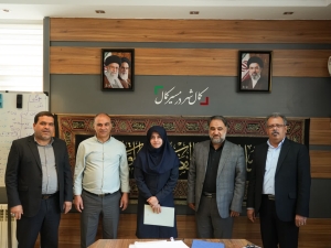 تصویر تقدیر شهردار کمال‌شهر از کارکنان برتر شهرداری در نخستین مرحله ارزیابی عملکرد