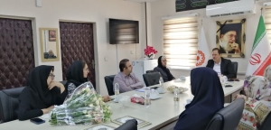 تصویر تجلیل مدیر بهزیستی شهرستان کرج از خیرین به مناسبت هفته بهزیستی