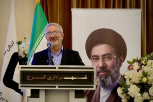 تصویر آتش‌نشانان در سخت‌ترین بحران‌ها ایستادند؛ قدردانی از اقدامات در جنگ اخیر