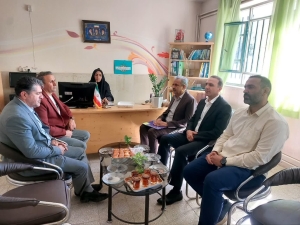 تصویر بازدید شهردار و اعضای شورای اسلامی شهر کوهسار از مدارس