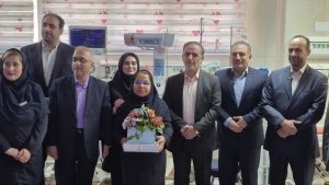 تصویر پرستاران با ایثارگری در بحران‌ها حماسه‌آفرین شدند