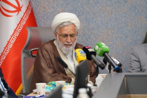 تصویر دانشگاهیان در تبیین مسائل روز و امیدآفرینی در جامعه نقش‌آفرین باشند