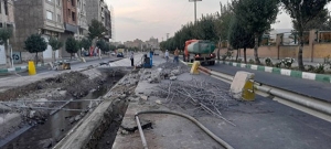 تصویر بتن‌ریزی حدود 900 متر از کانال ساحل شرقی؛ عملیات اجرایی در بلوار خبرنگار ادامه دارد